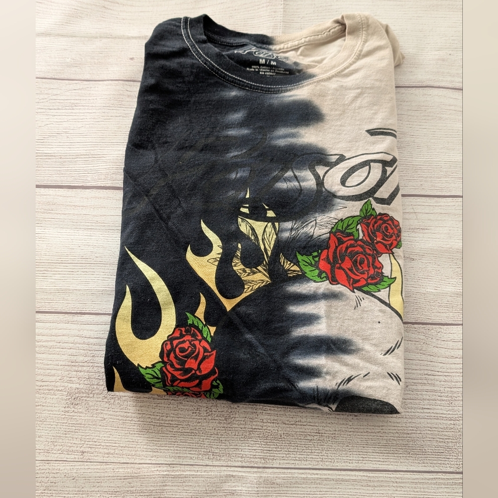 Poison mens graphic split skull band T-shirt size medium
